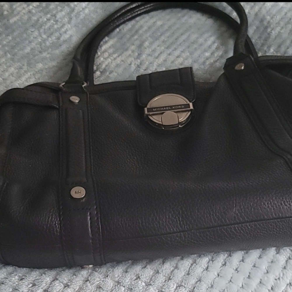 Michael kors black leather bag